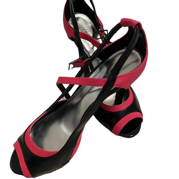 City Streets Pink & Black Open-Toe Heels – Adjustable Strap – Size 8 - Picture 1 of 3